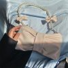 2b97b369-aef5-4c13-b821-5313c1e561e5 One Shoulder Armpit Bag With Pearl Bow